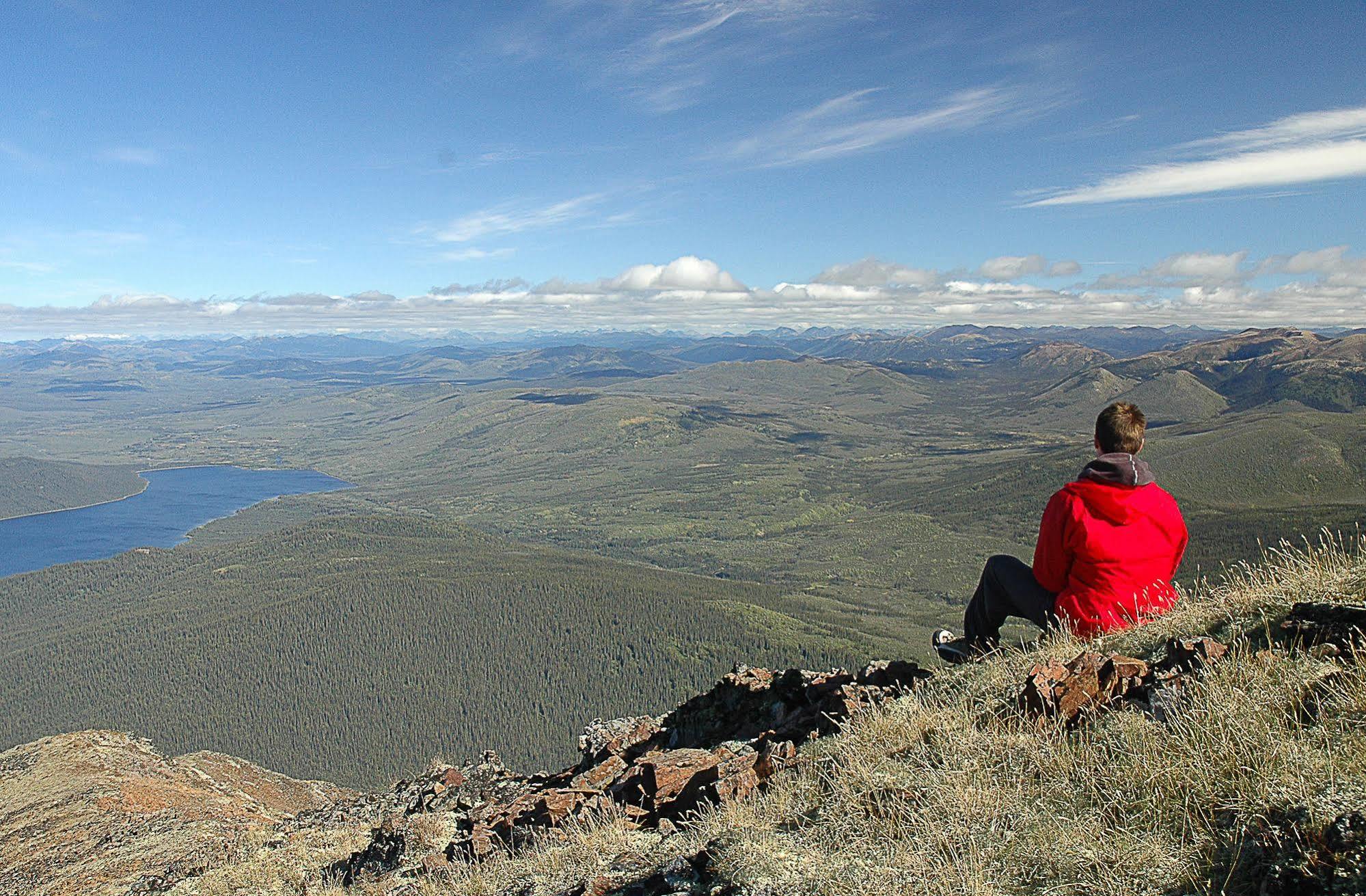 Inconnu Lodge Mcevoy Lake Екстериор снимка